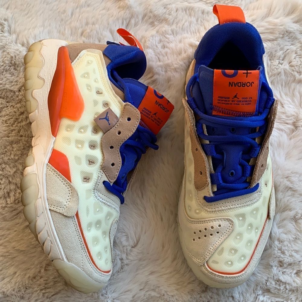 Jordan Blue Tan Sneakers Retro-Inspired Design
